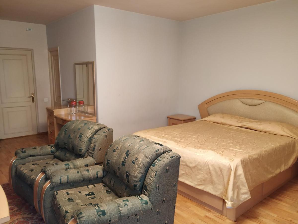 צ'אקאדזור Aliq Hotel מראה חיצוני תמונה