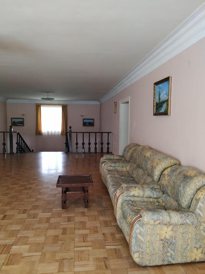 צ'אקאדזור Aliq Hotel מראה חיצוני תמונה